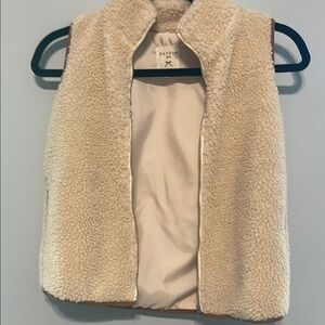 Hayden girls vest size 11/12